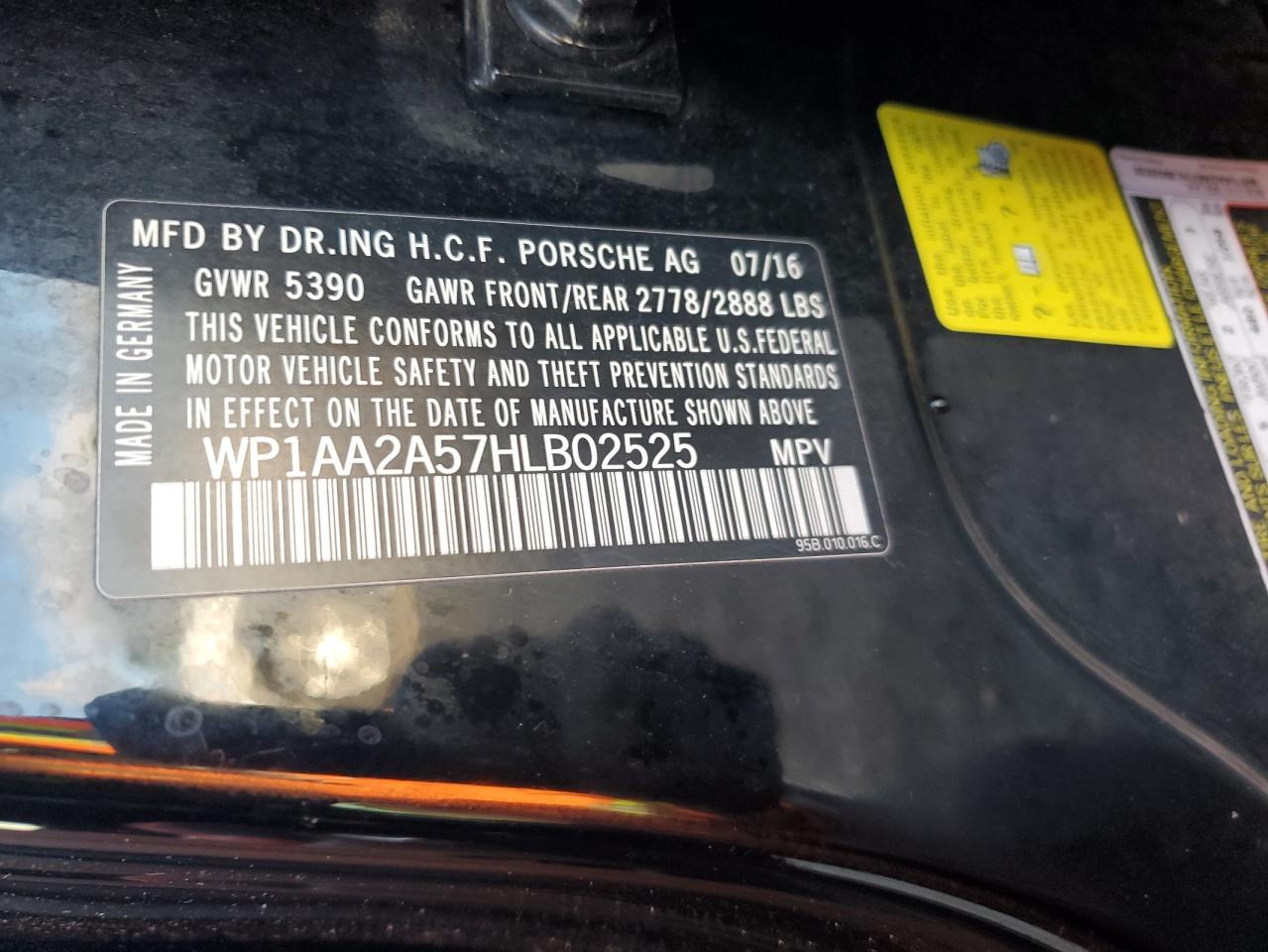 2017 Porsche Macan VIN: WP1AA2A57HLB02525 Lot: 85959055