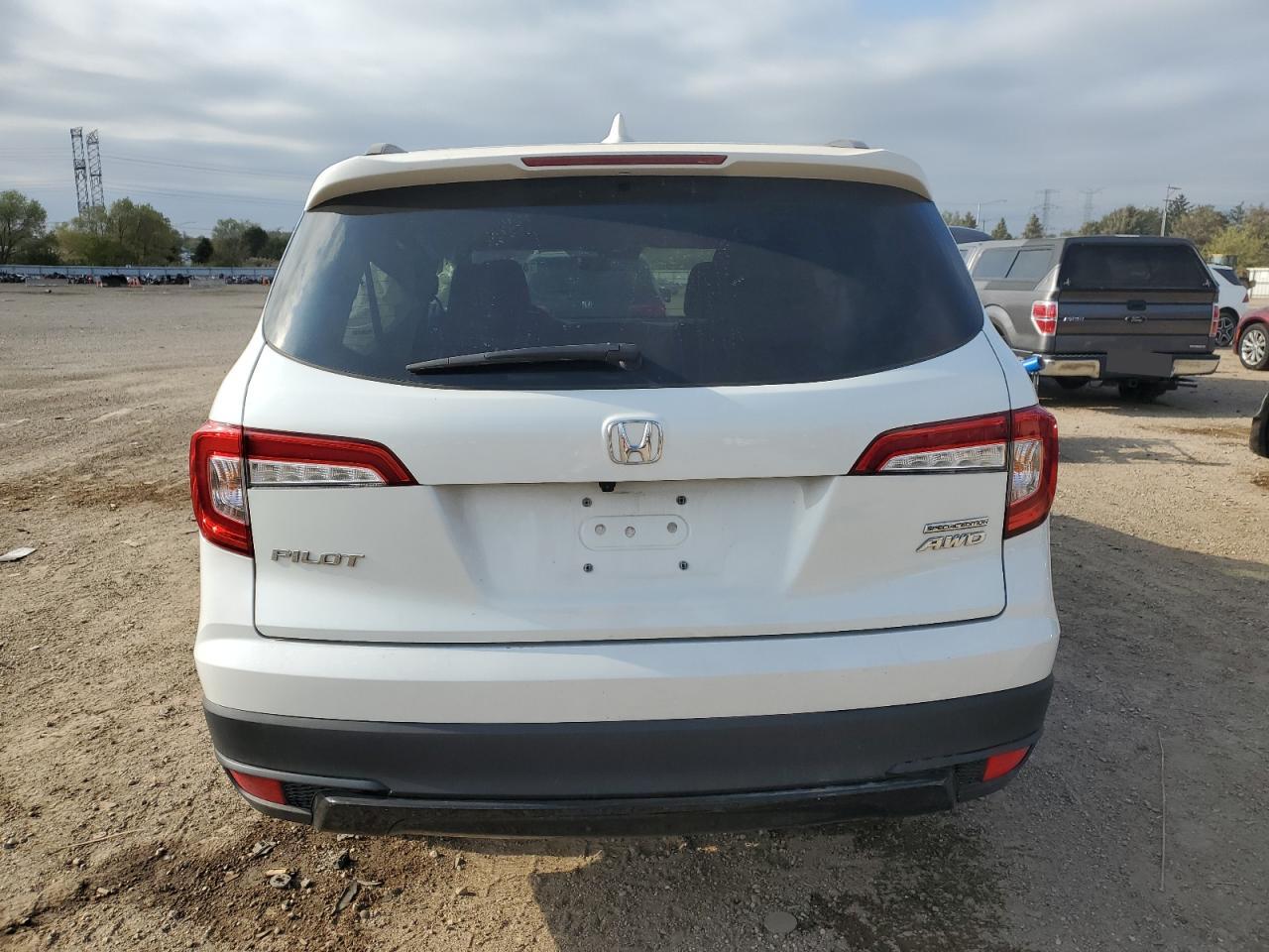 2021 Honda Pilot Se VIN: 5FNYF6H29MB089813 Lot: 86301905