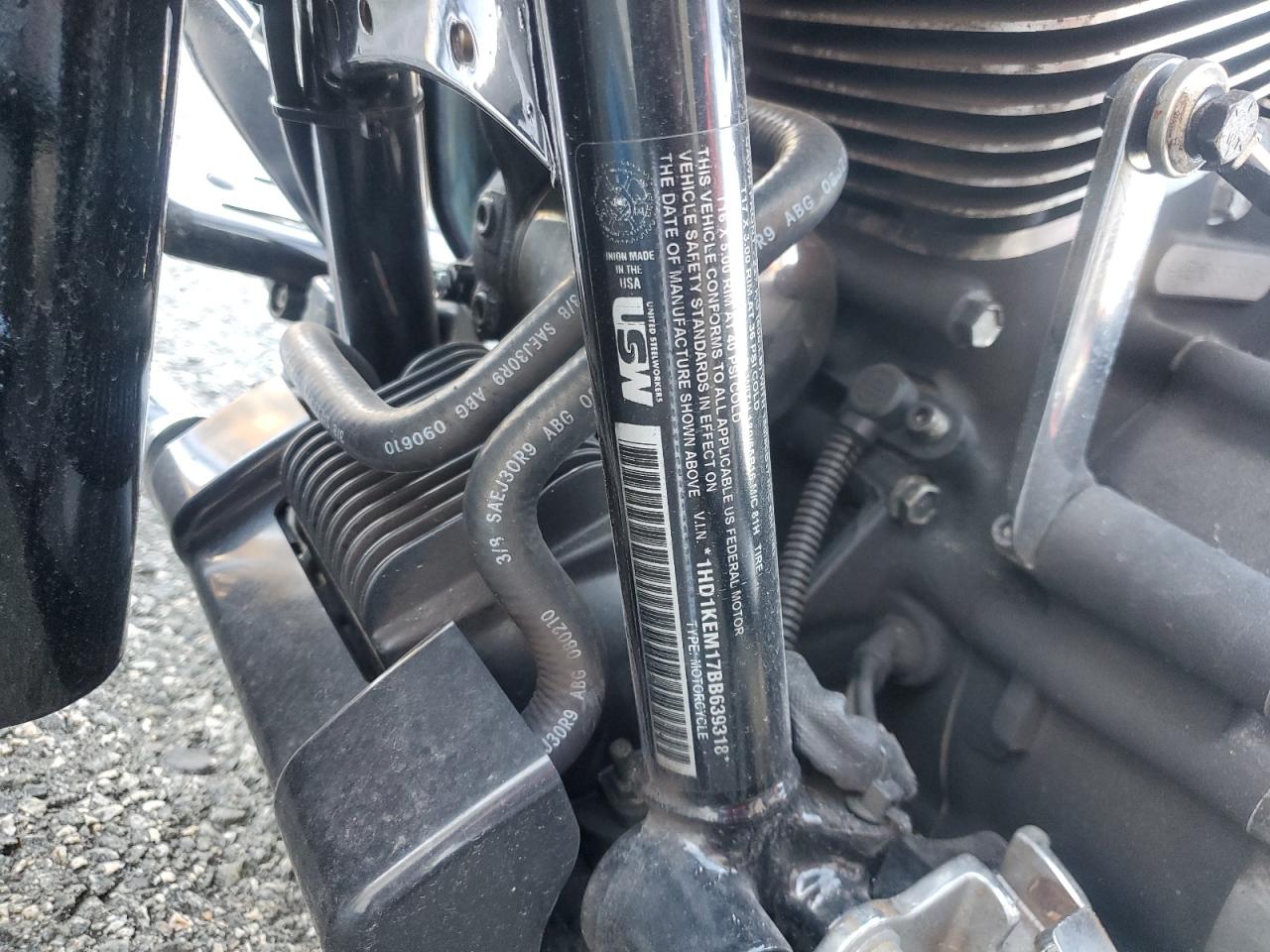 2011 Harley-Davidson Flhtk VIN: 1HD1KEM17BB639318 Lot: 82658065