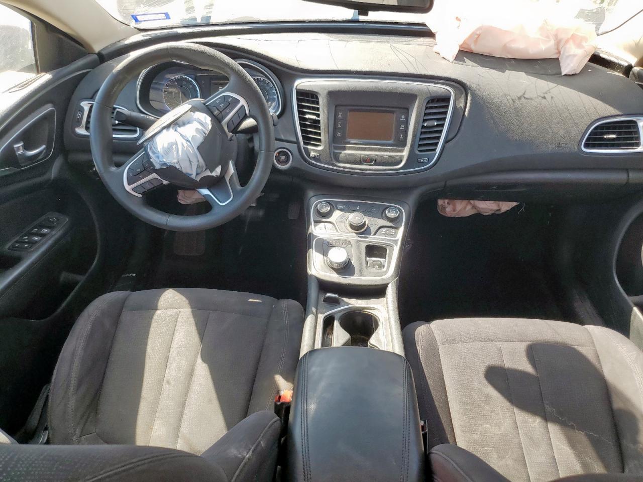 2015 Chrysler 200 Limited VIN: 1C3CCCAB1FN625254 Lot: 86311025