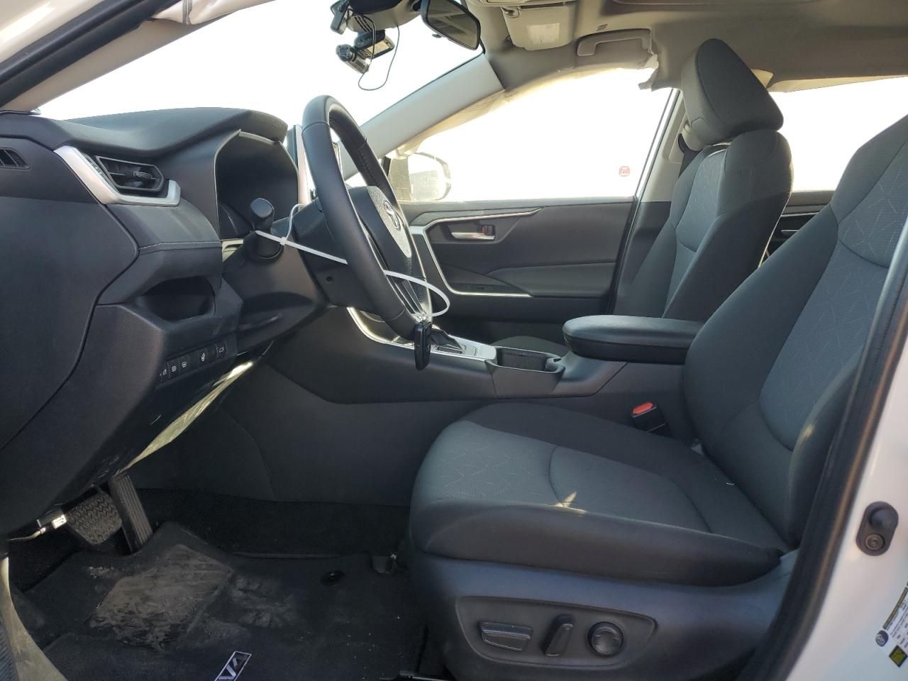 2024 Toyota Rav4 Xle VIN: 2T3R1RFV0RC478652 Lot: 85748545