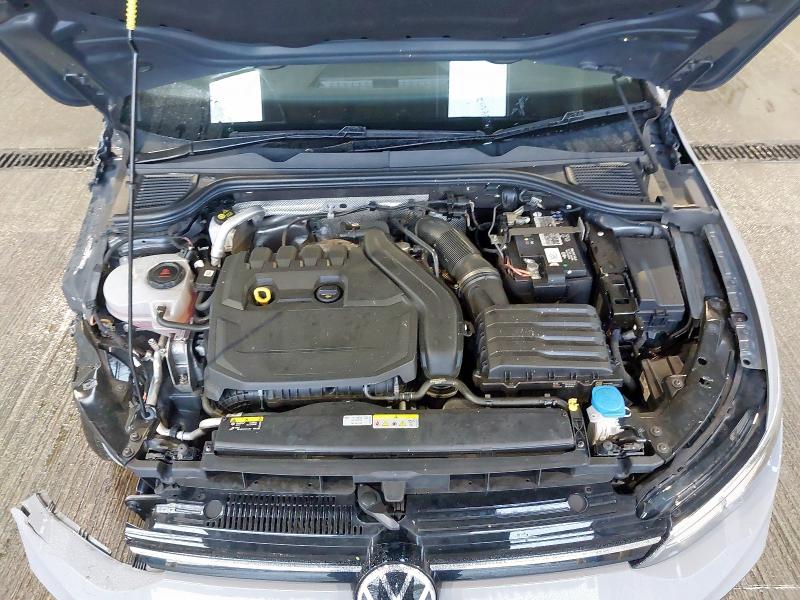 2022 VOLKSWAGEN GOLF LIFE TSI 