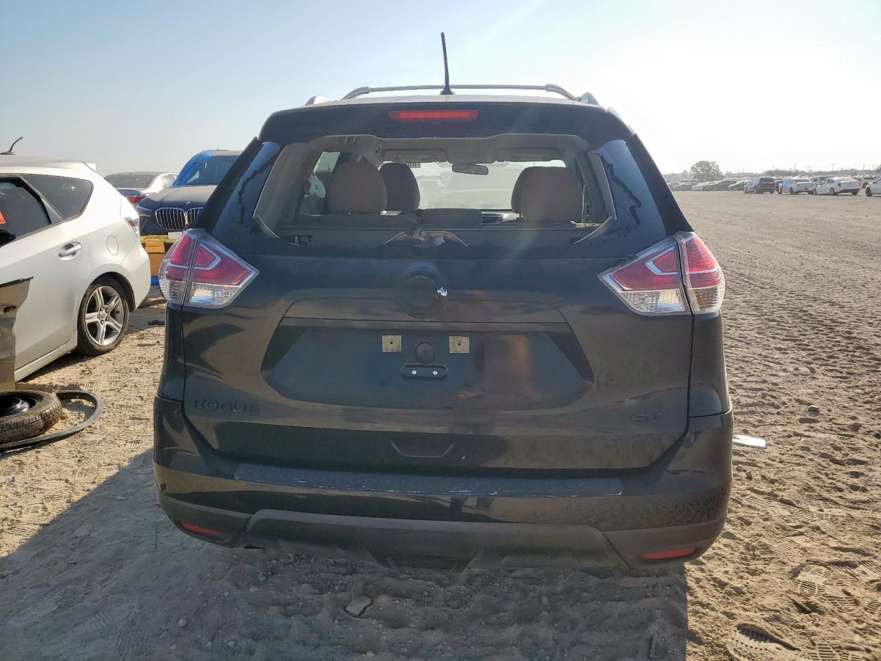 2016 Nissan Rogue S VIN: KNMAT2MT2GP600077 Lot: 85083385