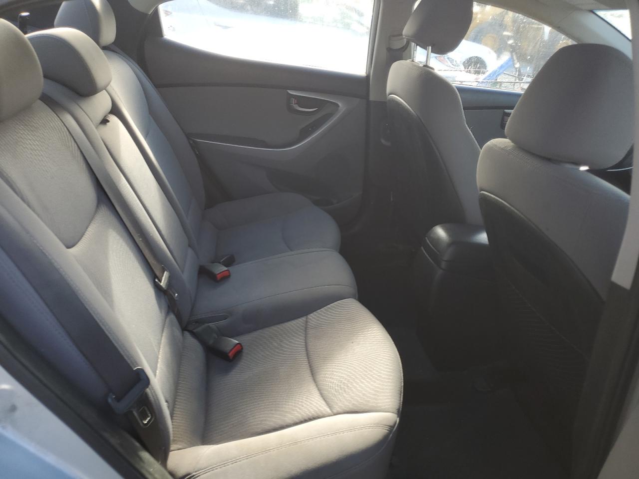 2014 Hyundai Elantra Se VIN: 5NPDH4AE3EH487975 Lot: 85384225