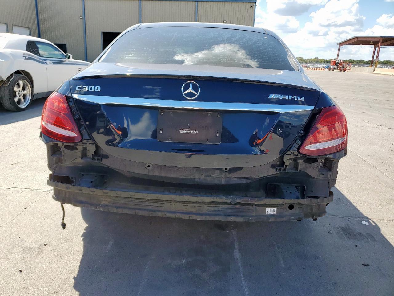 2018 Mercedes-Benz E 300 VIN: WDDZF4JB0JA433994 Lot: 84285125
