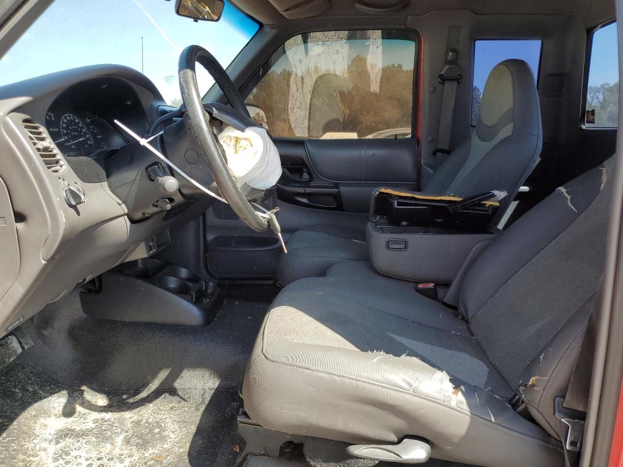 2001 Ford Ranger Super Cab VIN: 1FTYR14E51TA60120 Lot: 84405355