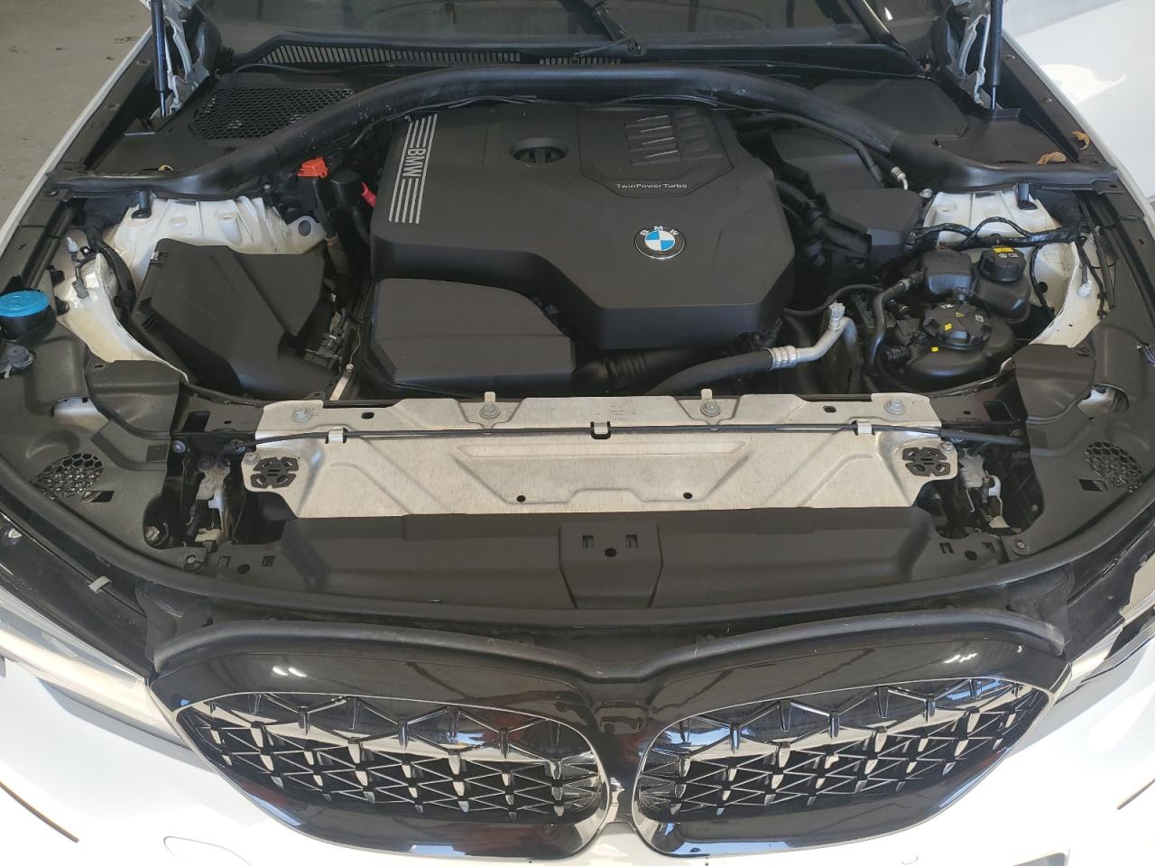 Фото: 3MW5R7J56K8B02956