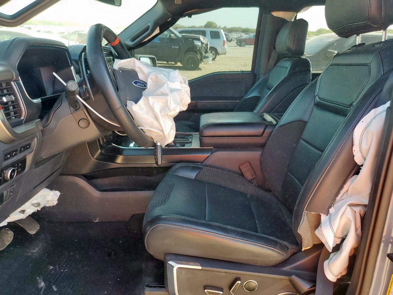 2023 Ford F150 Raptor VIN: 1FTFW1RGXPFC18372 Lot: 84810025