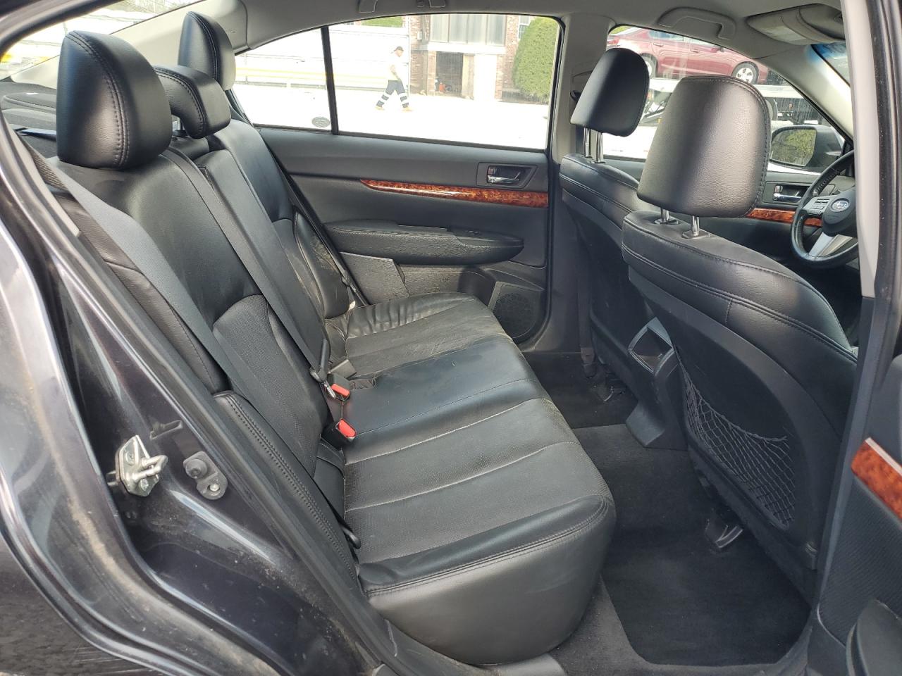 2011 Subaru Legacy 3.6R Limited VIN: 4S3BMDJ64B2245785 Lot: 82459875
