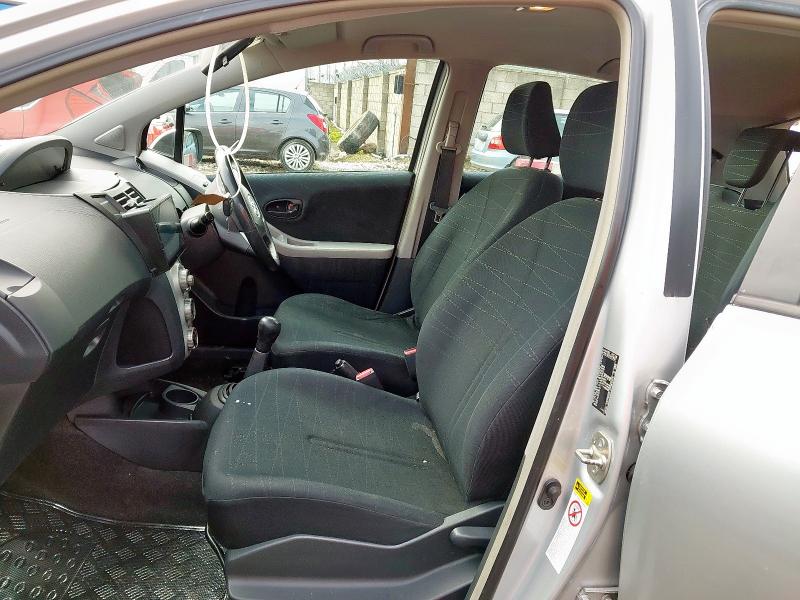 2006 TOYOTA YARIS T3 