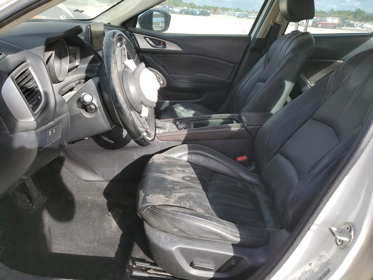 2018 Mazda 3 Touring VIN: 3MZBN1V3XJM204187 Lot: 87367415