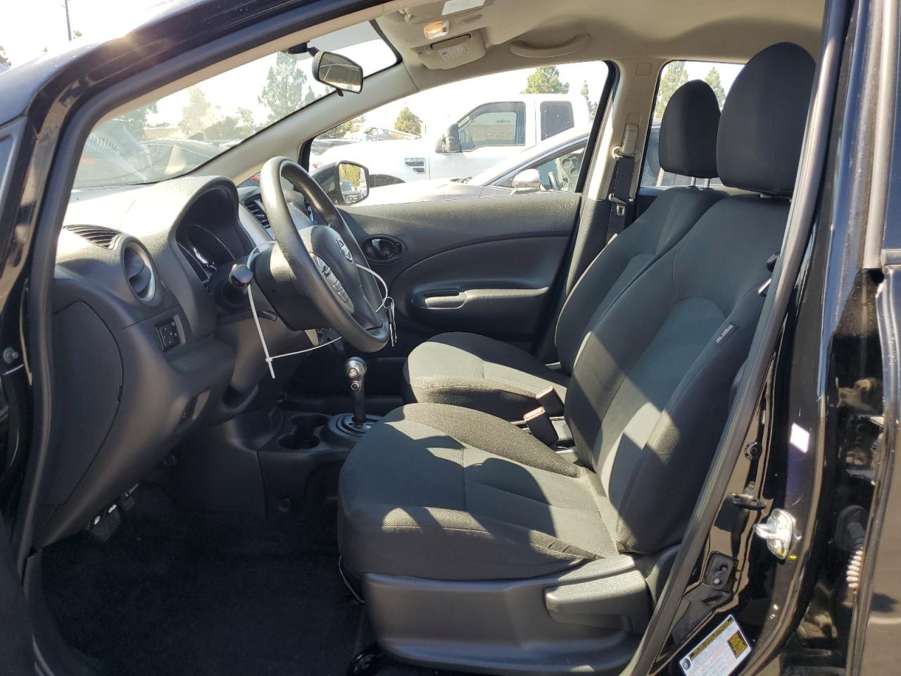 2018 Nissan Versa Note S VIN: 3N1CE2CP6JL360545 Lot: 84923555