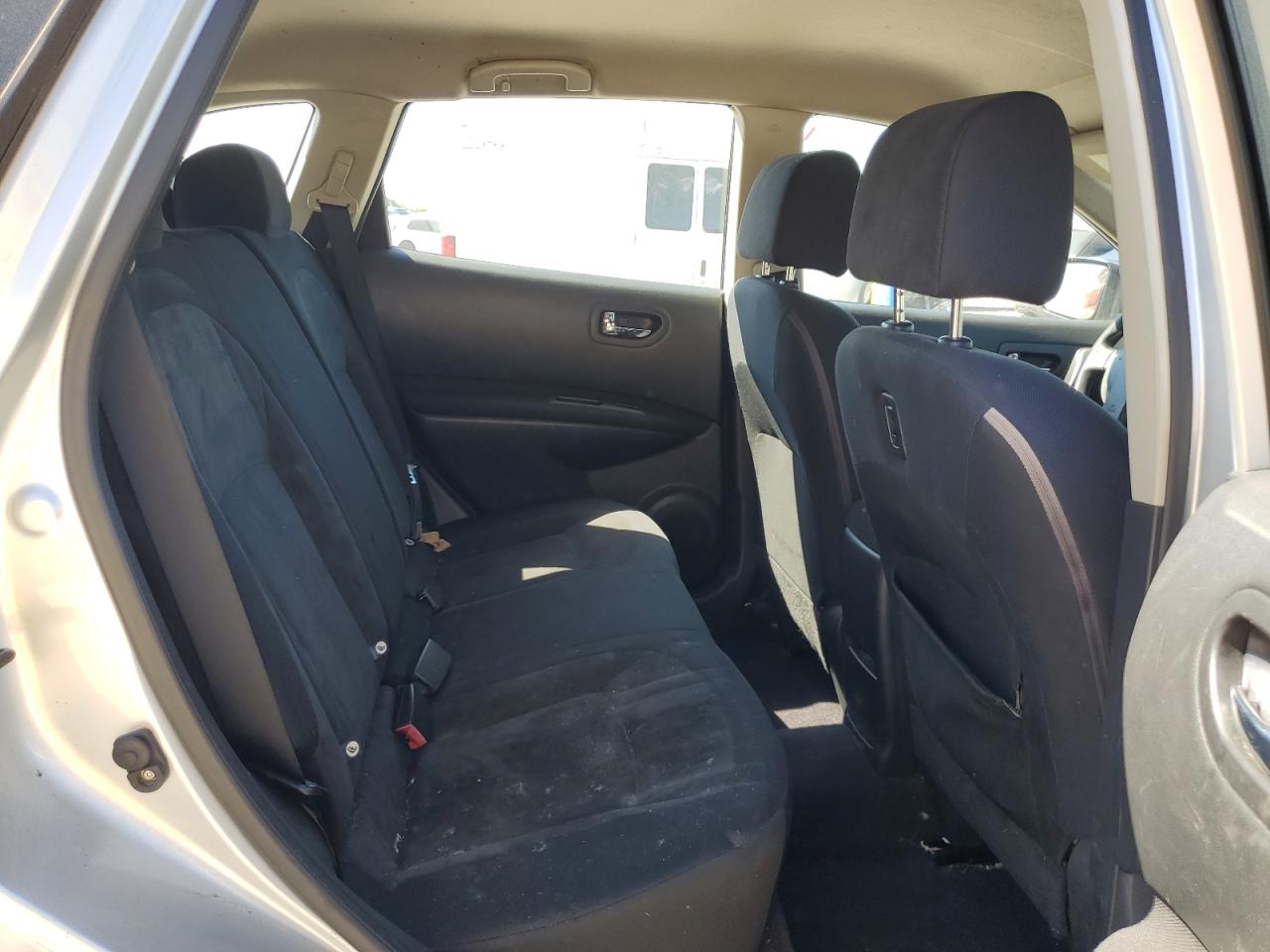 2009 Nissan Rogue S VIN: JN8AS58T09W050440 Lot: 85286335