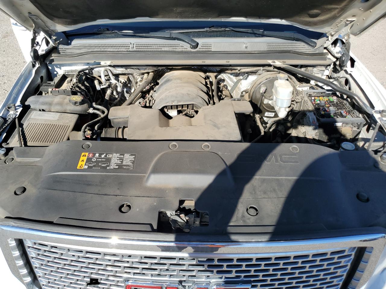 2017 GMC Yukon Xl Denali VIN: 1GKS2HKJ9HR300798 Lot: 90406435