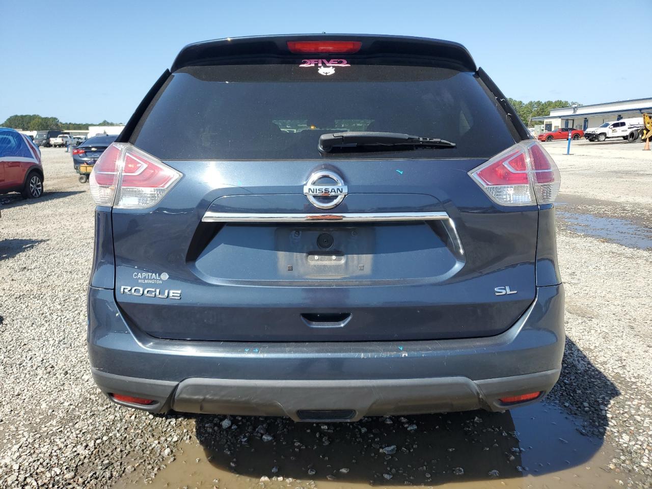 2015 Nissan Rogue S VIN: 5N1AT2MT2FC860433 Lot: 81981555