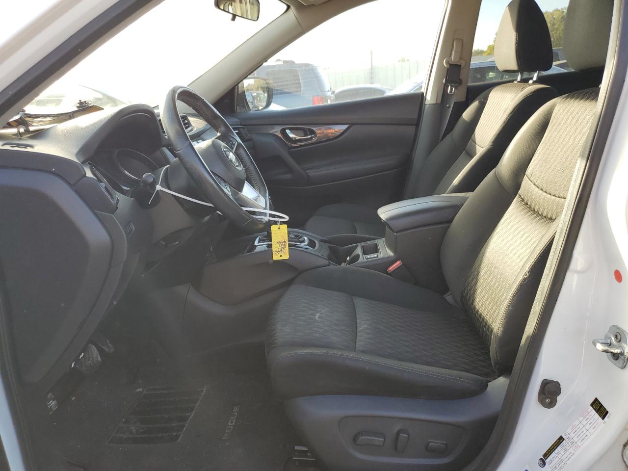 2017 Nissan Rogue S VIN: KNMAT2MT6HP546414 Lot: 84610095