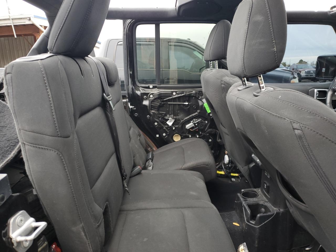 2020 Jeep Wrangler Unlimited Sport VIN: 1C4HJXDN4LW312192 Lot: 82211975