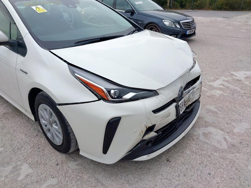 2019 TOYOTA PRIUS HYBRID 