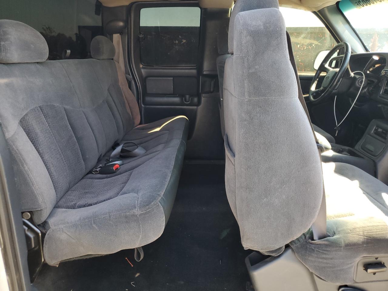 2002 Chevrolet Silverado C1500 VIN: 2GCEC19T221315633 Lot: 84916865