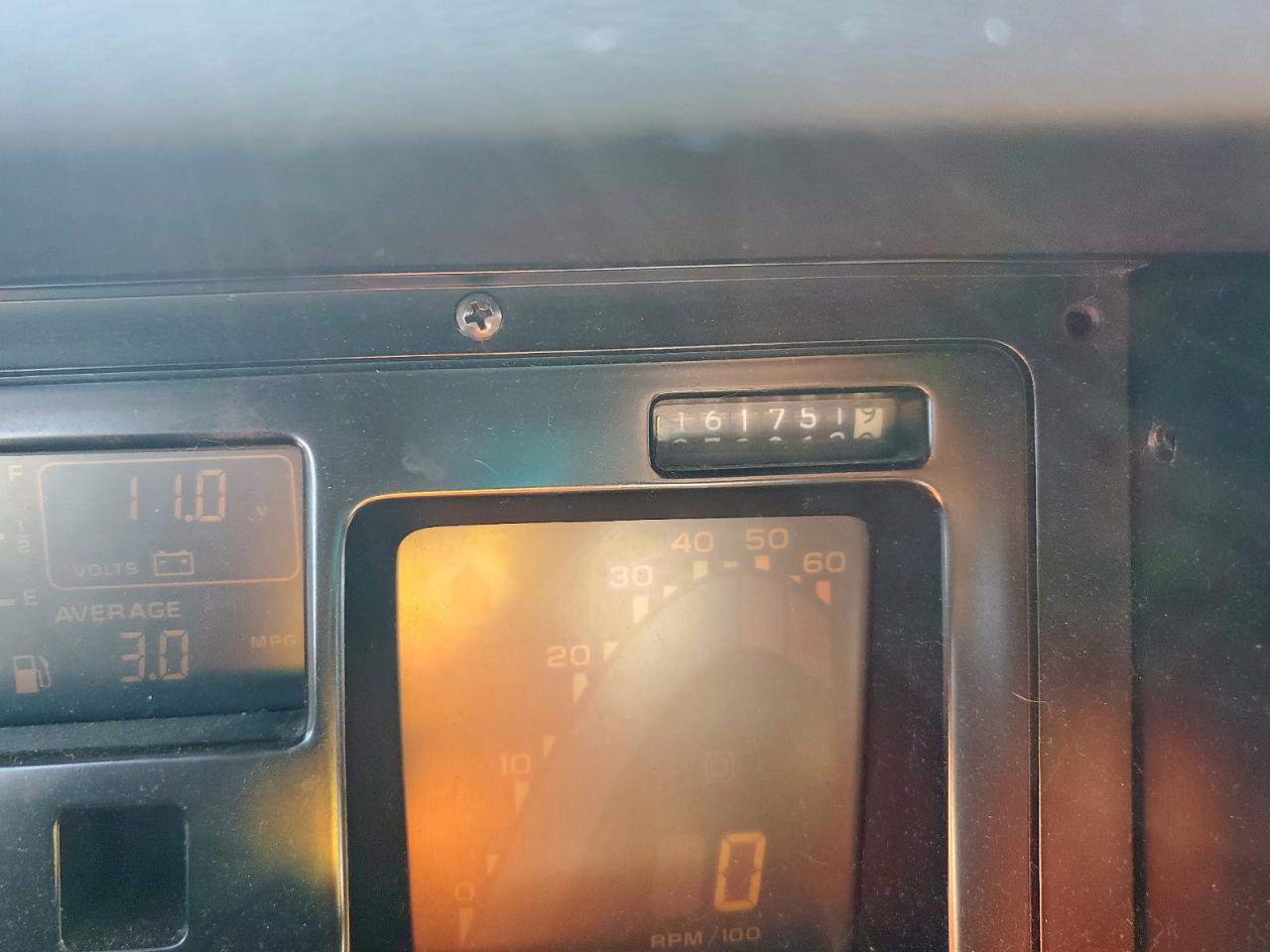 1988 Chevrolet Corvette VIN: 1G1YY3181J5118590 Lot: 82434855