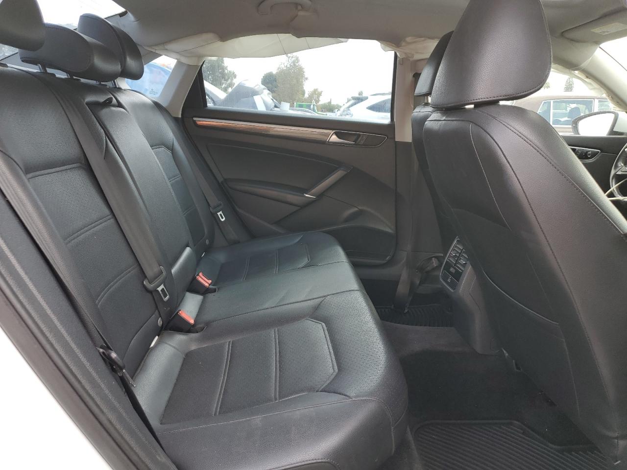 2016 Volkswagen Passat Se VIN: 1VWBT7A32GC012626 Lot: 85935715