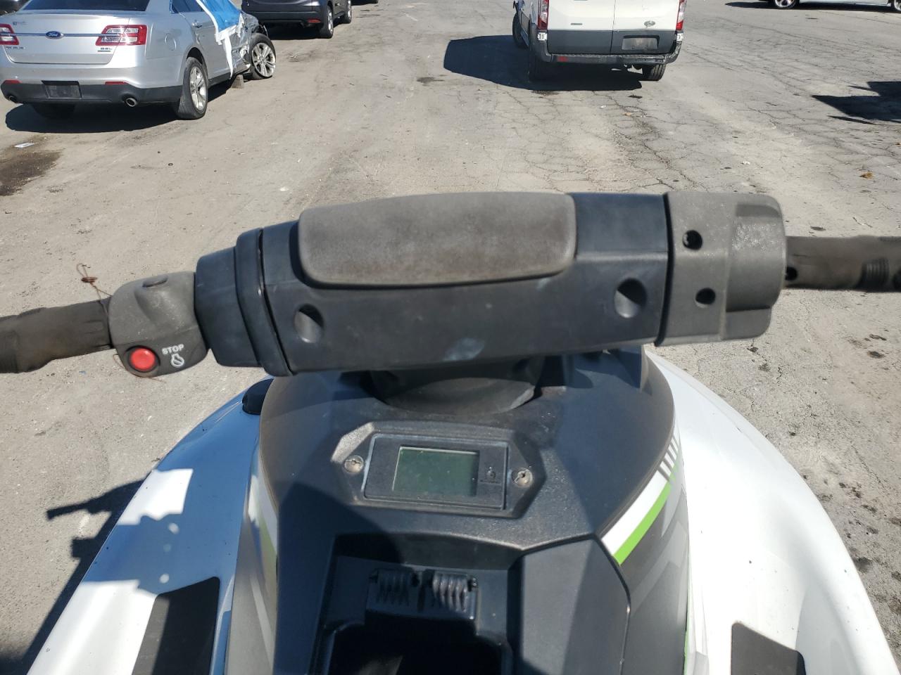 2017 Yamaha Wave Runner Vx VIN: YAMA3111B717 Lot: 85180875