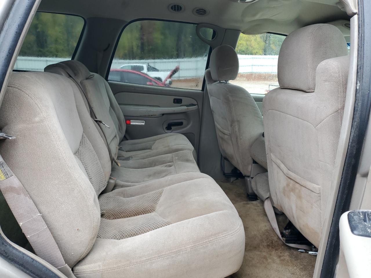 2003 Chevrolet Tahoe C1500 VIN: 1GNEC13V13R305590 Lot: 90326575