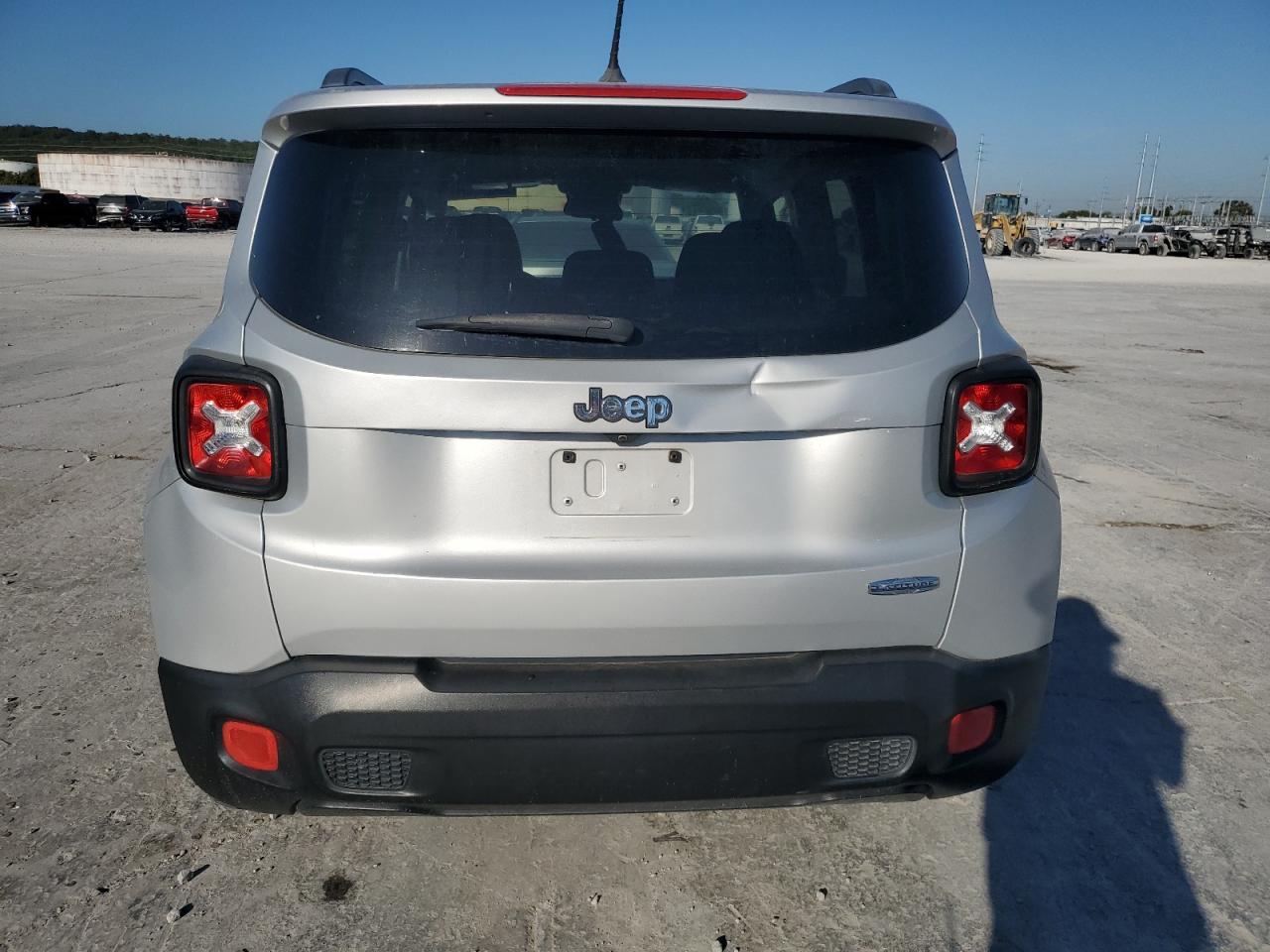 2016 Jeep Renegade Latitude VIN: ZACCJABT8GPC56530 Lot: 85531565
