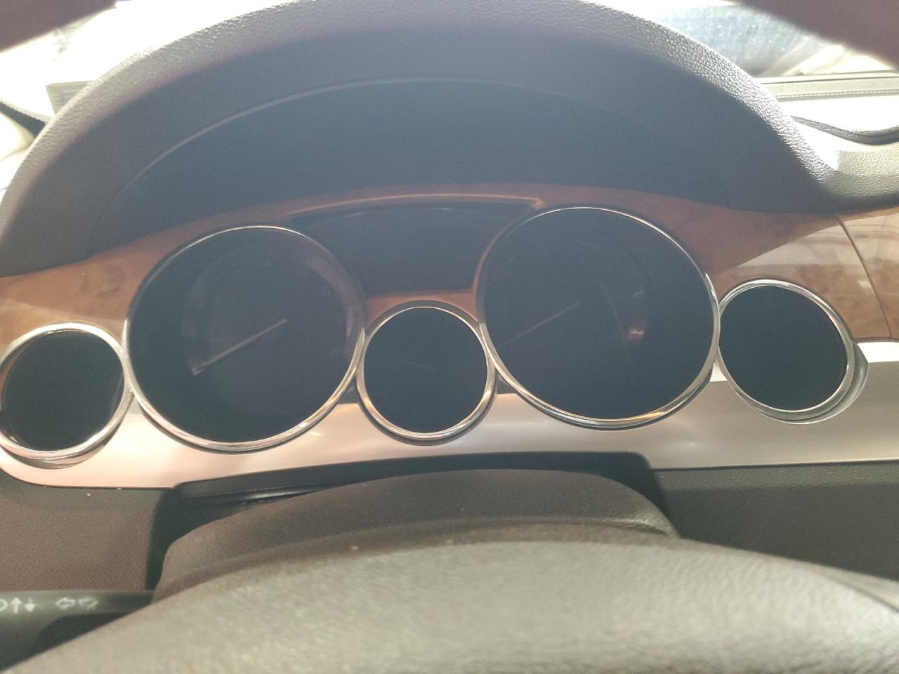 2008 Buick Enclave Cxl VIN: 5GAEV237X8J301572 Lot: 82500305