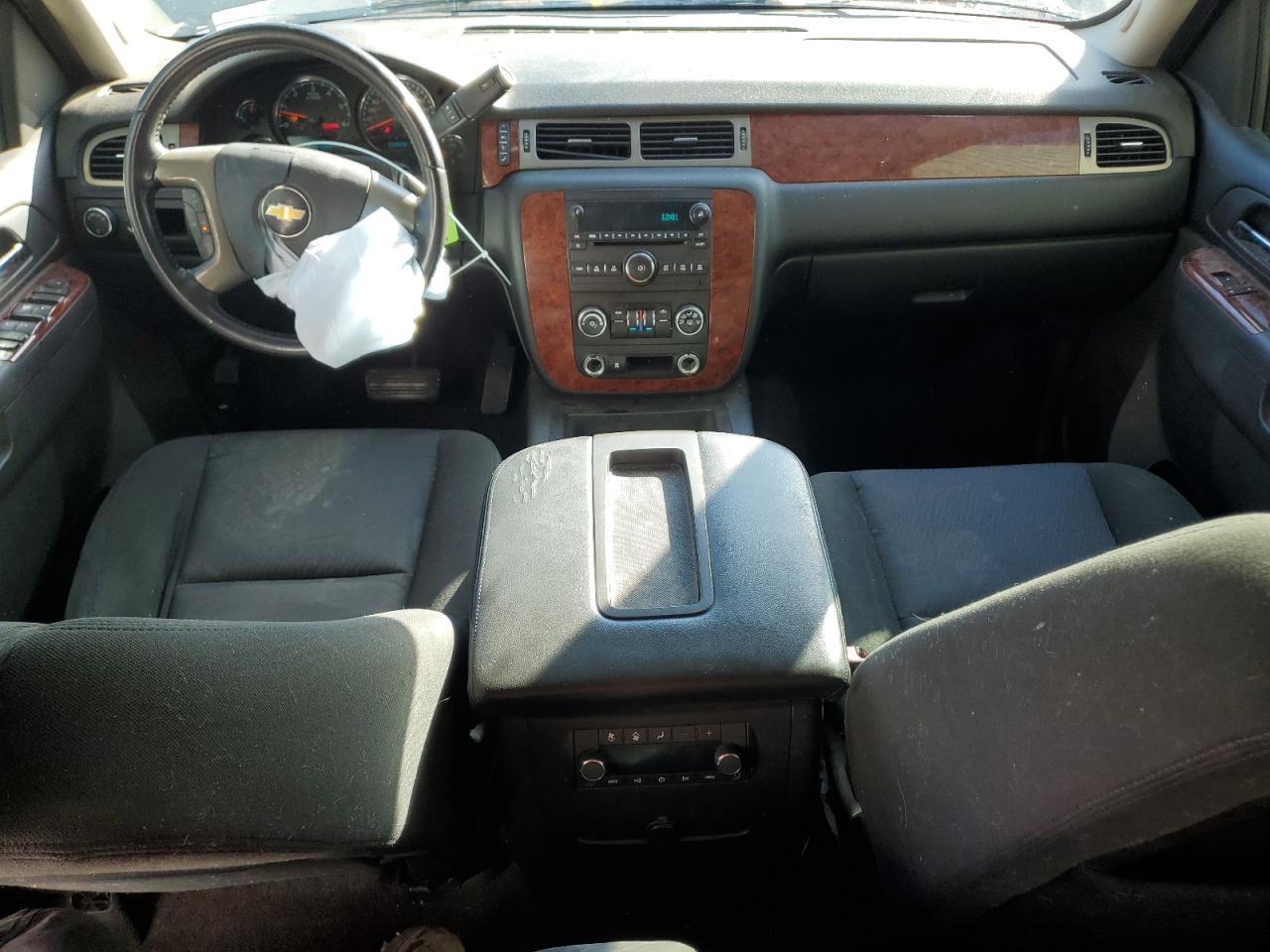 2011 Chevrolet Tahoe C1500 Ls VIN: 1GNSCAE05BR122468 Lot: 89524345