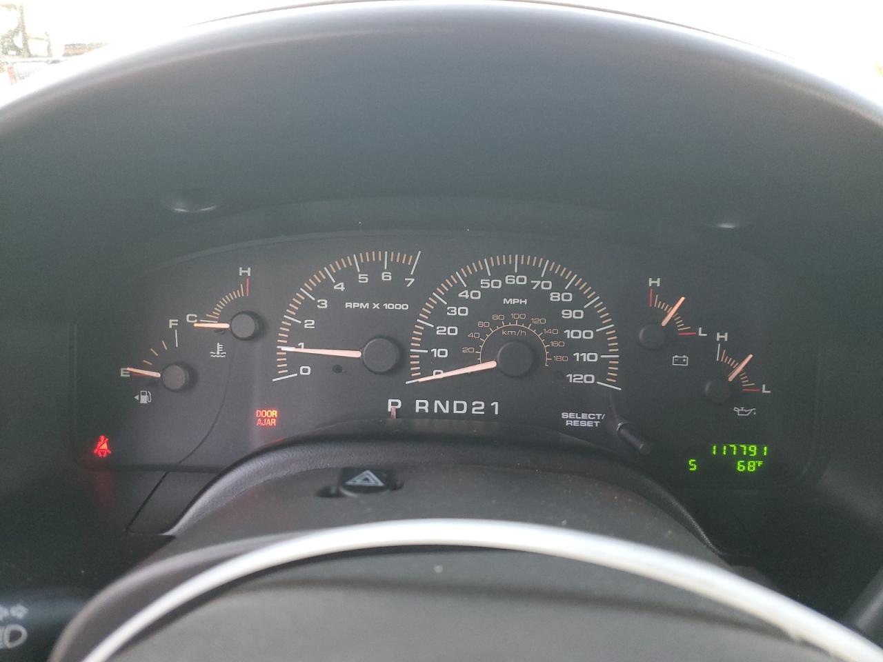 2003 Ford Expedition Xlt VIN: 1FMRU15WX3LA28899 Lot: 86867335