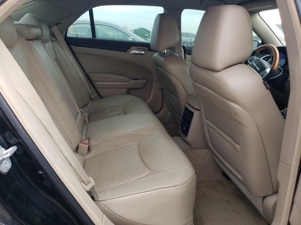 2013 Chrysler 300C VIN: 2C3CCAKTXDH635492 Lot: 82456325