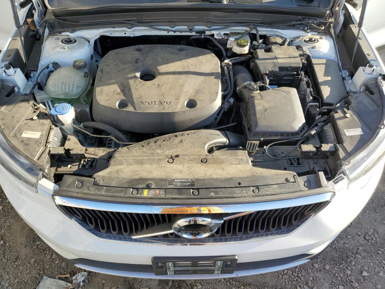 2019 Volvo Xc40 T4 Momentum VIN: YV4AC2HK4K2154423 Lot: 82748335