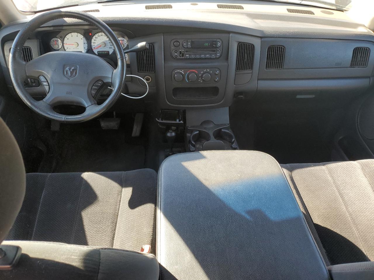2002 Dodge Ram 1500 VIN: 3D7HU18Z72G132208 Lot: 82393835