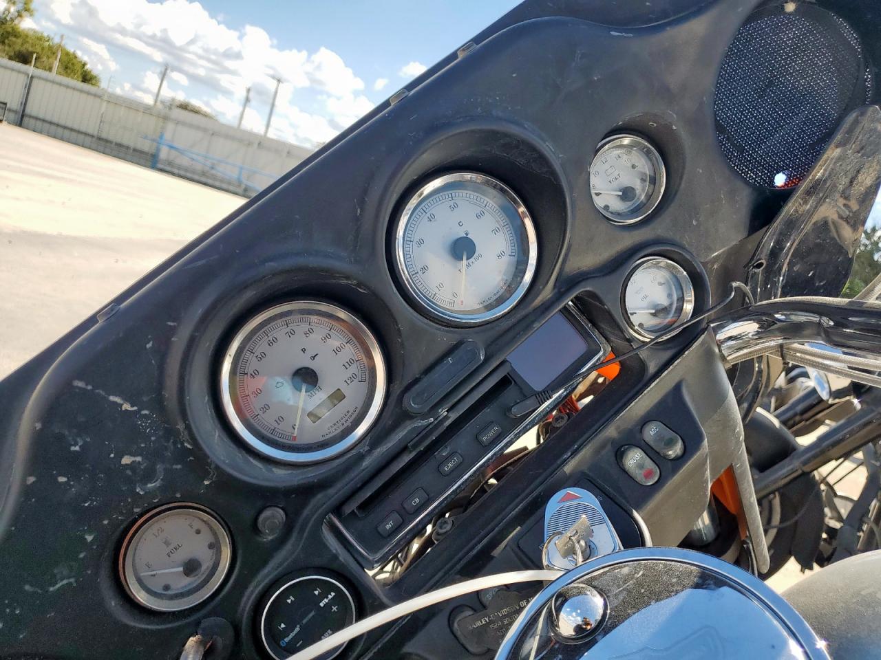 2003 Harley-Davidson Flhtcui Anniversary VIN: 1HD1FCW453Y604744 Lot: 85144045