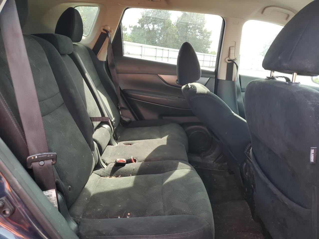 2015 Nissan Rogue S VIN: 5N1AT2MV4FC876070 Lot: 82303495