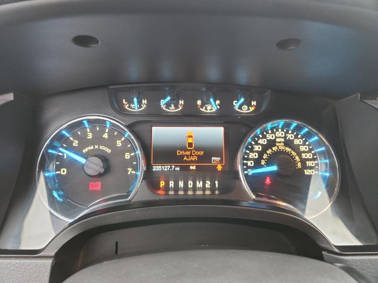 2011 Ford F150 Supercrew VIN: 1FTFW1EF1BKD06255 Lot: 83872595