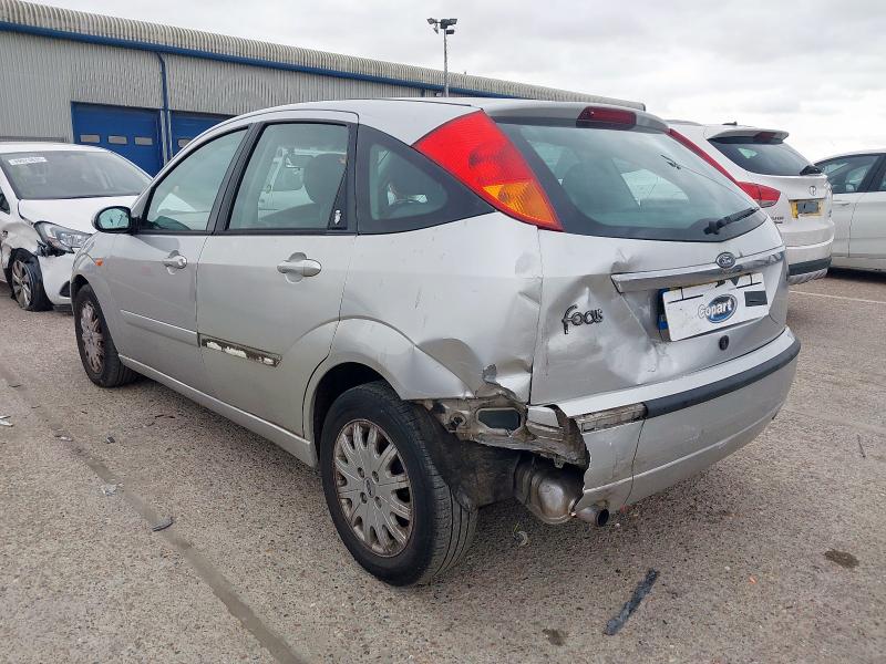 2004 FORD FOCUS 2.0 GHIA 5DR AUTO