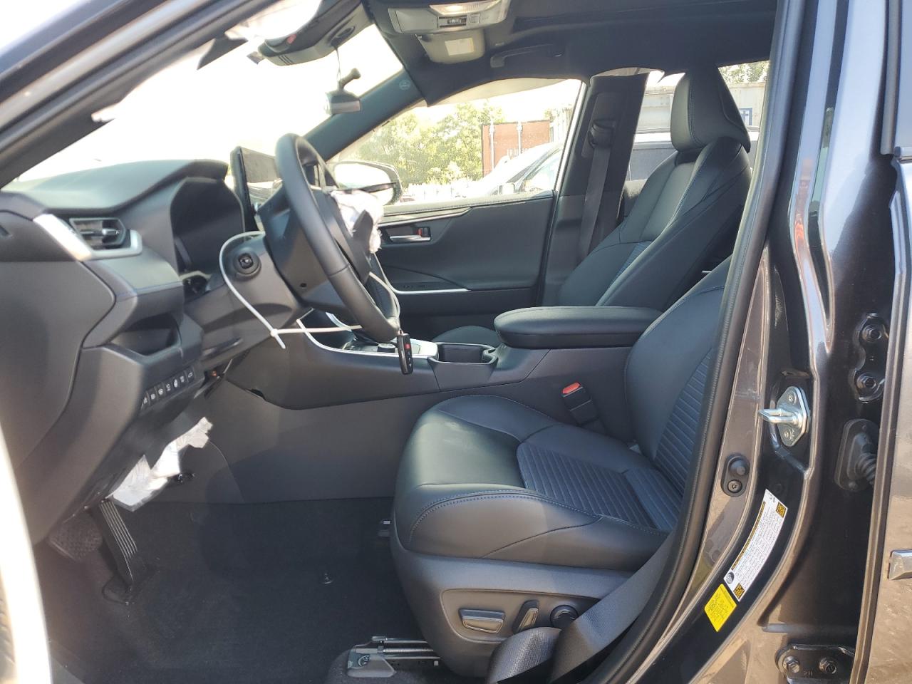 2025 Toyota Rav4 Xse VIN: JTME6RFV1SJ074665 Lot: 82300745