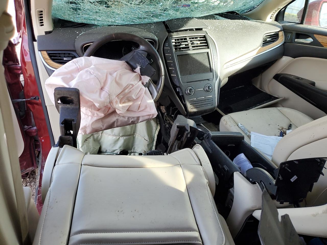 2016 Lincoln Mkc Select VIN: 5LMCJ2D92GUJ10896 Lot: 82002325