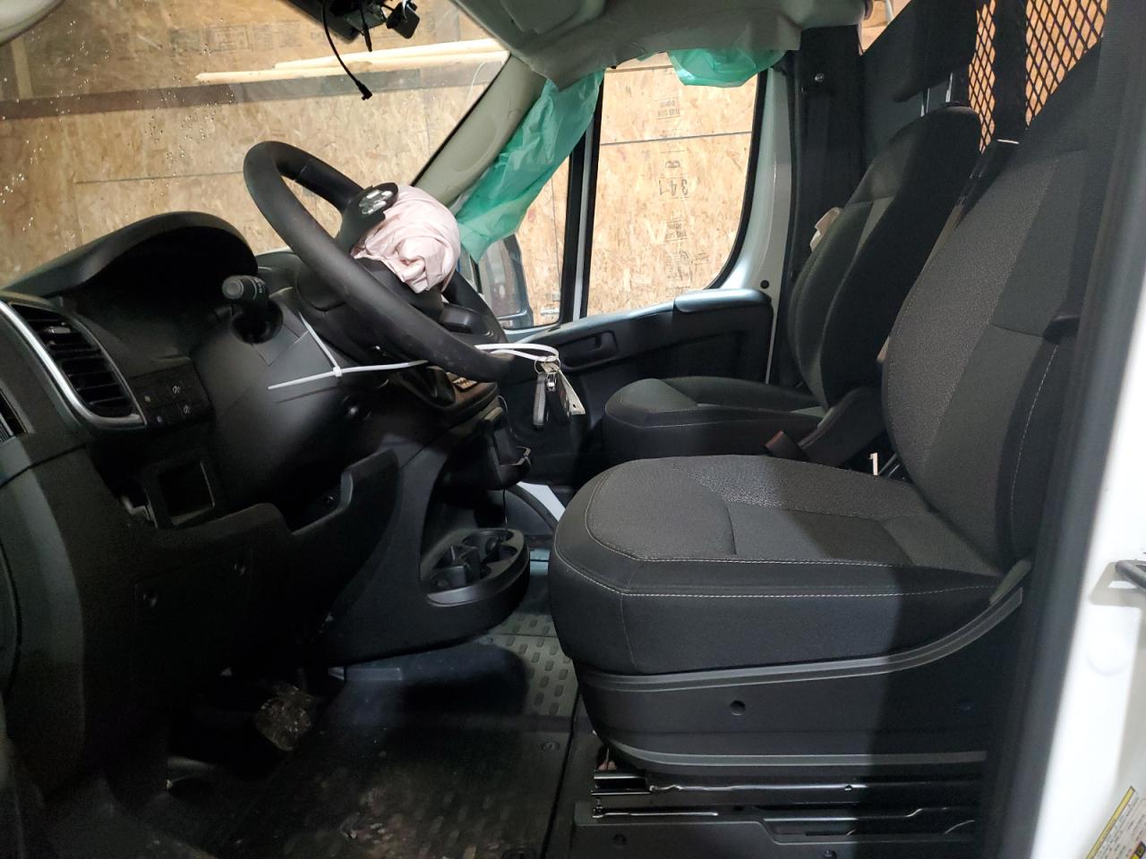 2024 Ram Promaster 2500 Utility / Service Van VIN: 3C6LRVDG5RE129905 Lot: 90584845