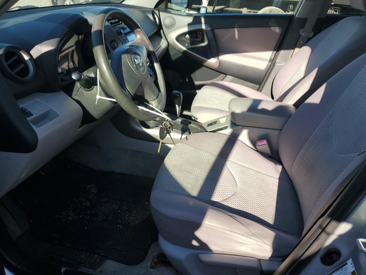 2007 Toyota Rav4 VIN: JTMBD33V476045990 Lot: 85861435