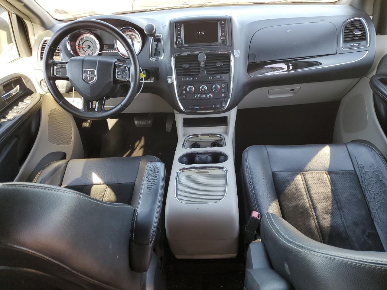 2018 Dodge Grand Caravan Sxt VIN: 2C4RDGCG7JR302258 Lot: 90864905