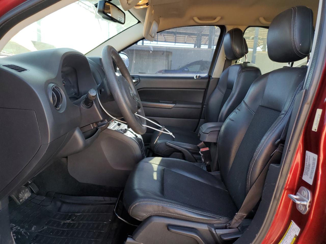 2015 Jeep Compass Sport VIN: 1C4NJCBA3FD250618 Lot: 85704285