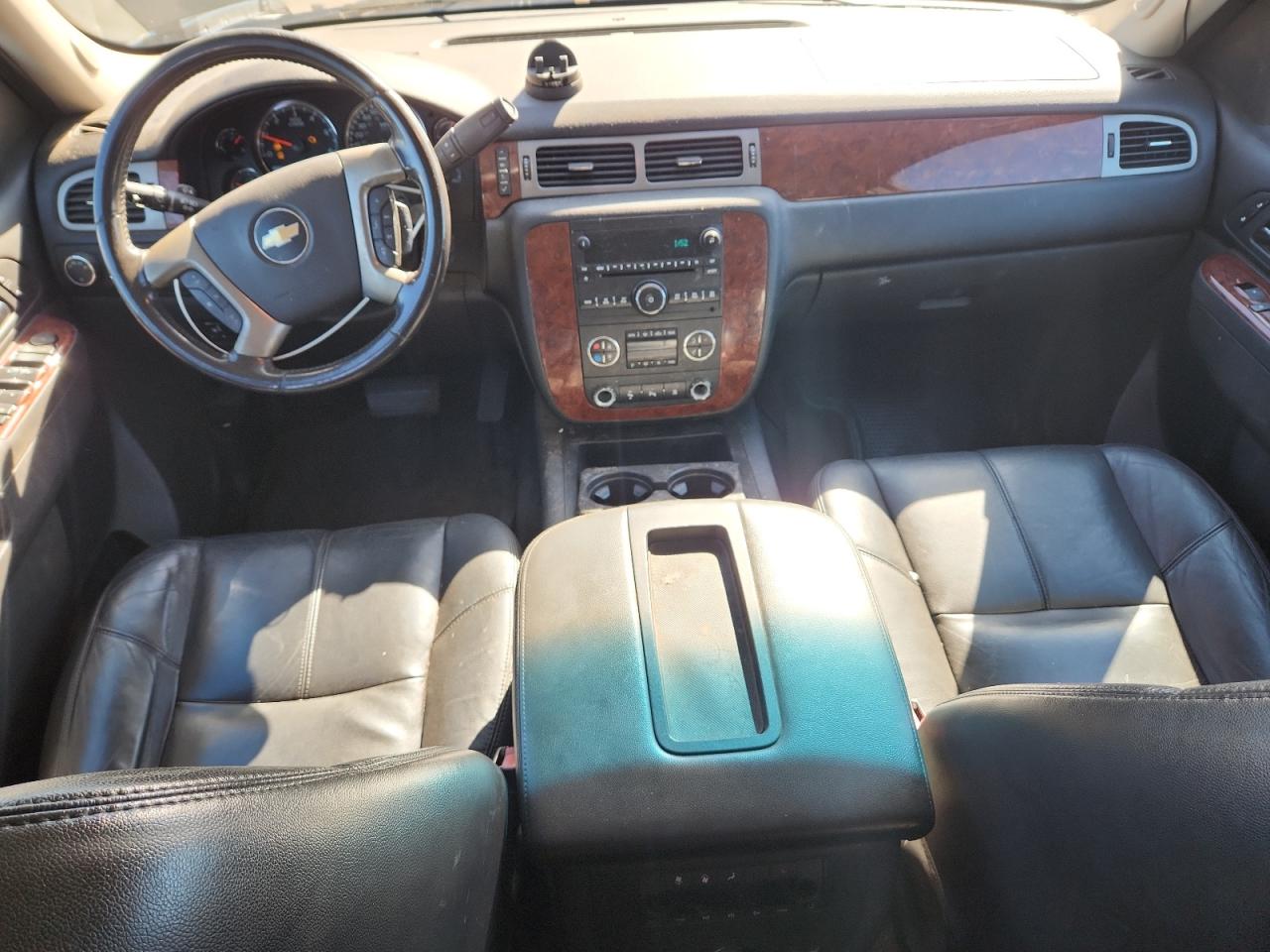 2011 Chevrolet Suburban K1500 Lt VIN: 1GNSKJE38BR362241 Lot: 82278595