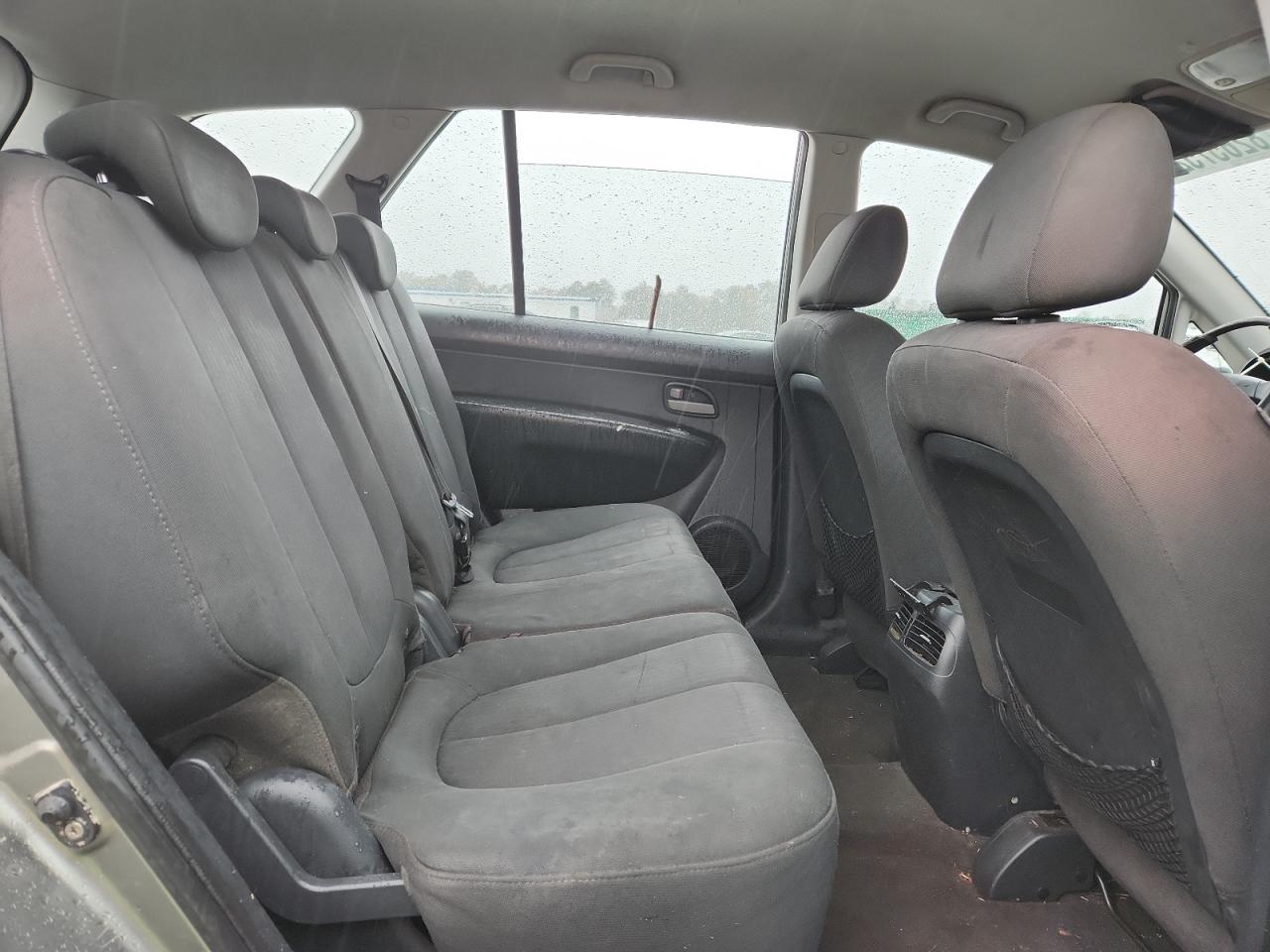 2009 Kia Rondo Base VIN: KNAFG528197240746 Lot: 82657525