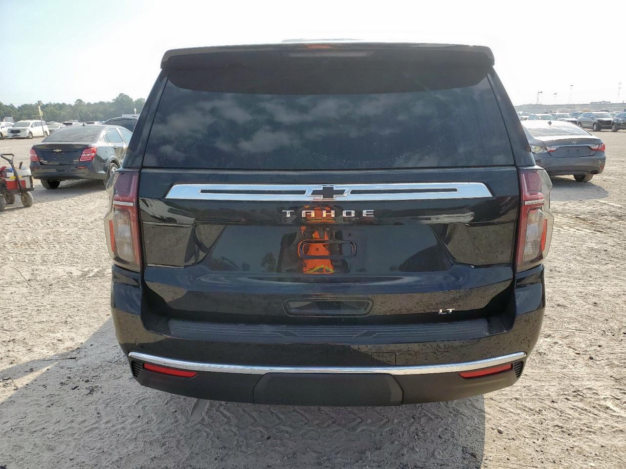 2024 Chevrolet Tahoe C1500 Lt VIN: 1GNSCNKD5RR415702 Lot: 82008505