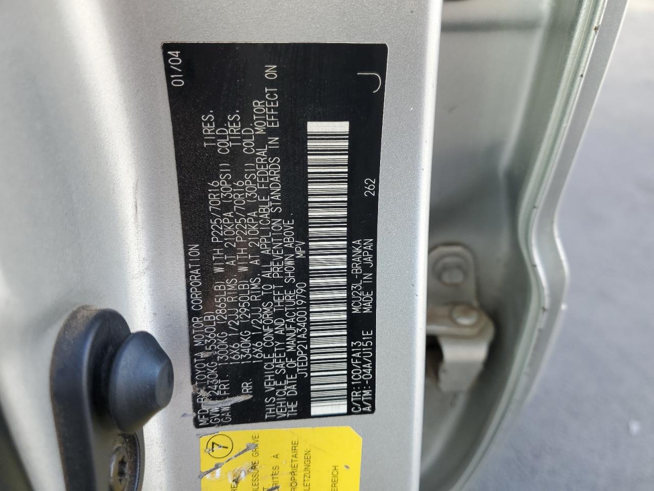 2004 Toyota Highlander Base VIN: JTEDP21A340019790 Lot: 82425365