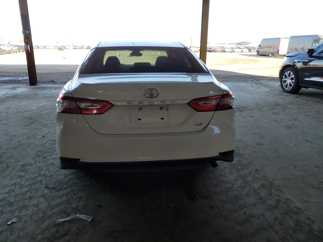 2018 Toyota Camry L VIN: 4T1B11HK3JU094768 Lot: 82007645