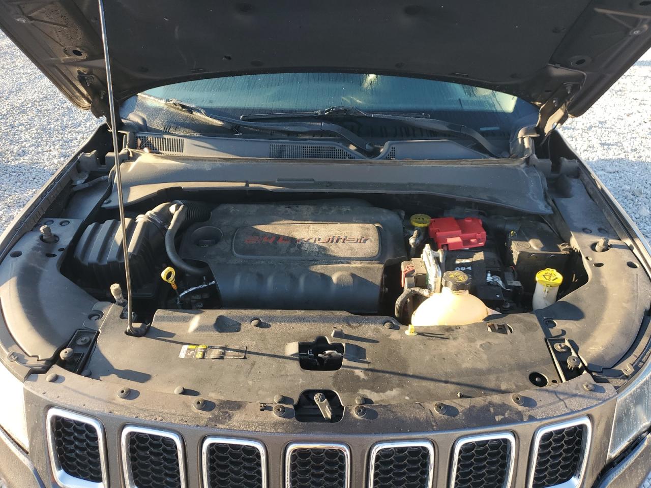 2019 Jeep Compass Latitude VIN: 3C4NJDBB4KT839647 Lot: 85185845